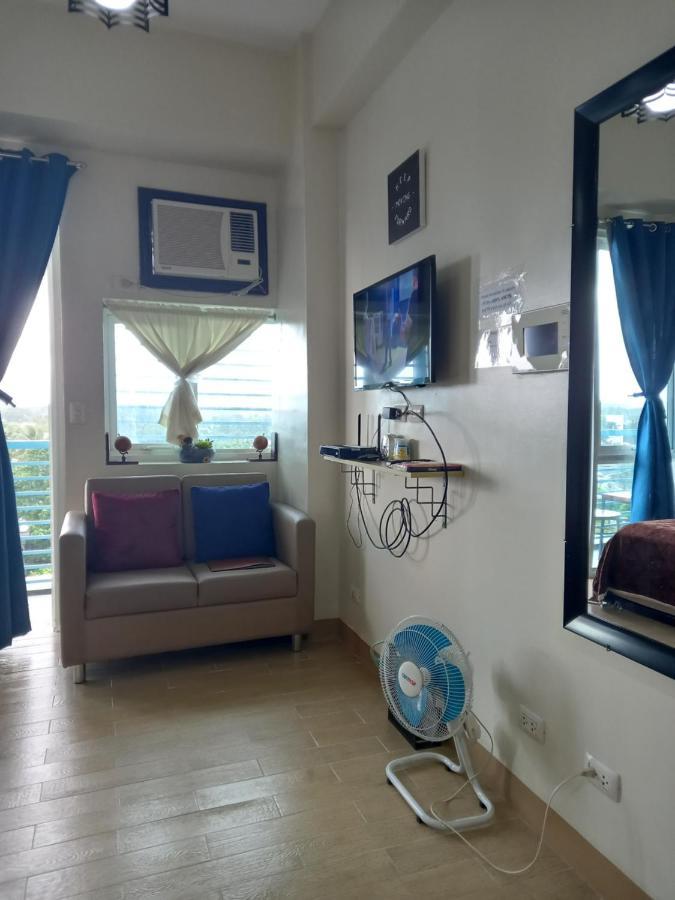 Studio Unit, Homely Condo At One Madison Place Near Iloilo Business Park Ph. Extérieur photo