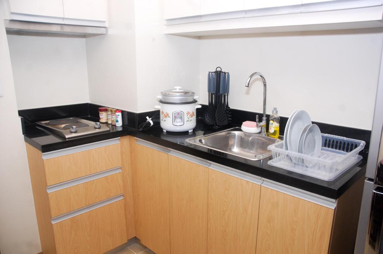Studio Unit, Homely Condo At One Madison Place Near Iloilo Business Park Ph. Extérieur photo