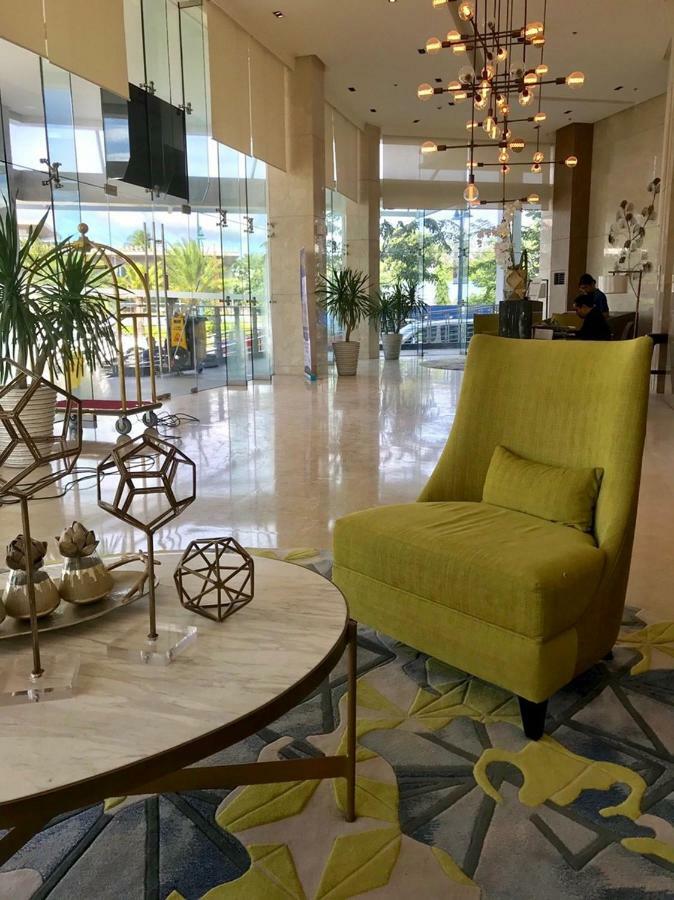 Studio Unit, Homely Condo At One Madison Place Near Iloilo Business Park Ph. Extérieur photo